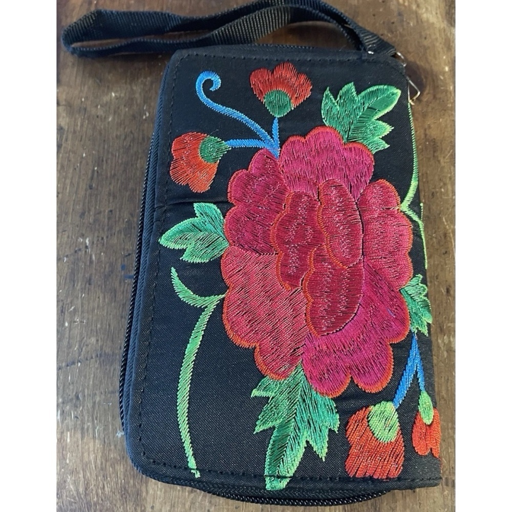 Unbranded Embroidered Double Zip-Around Wallet Black Red Green 6.5" W x 3.5" H - Picture 2 of 6